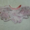 桜の花びらスタイ　リバーシブル　ミスティーローズ柄　×　ピンクドット