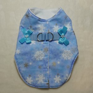 画像1: たくさんの雪の結晶柄　フリース　オールカバー　ハーネスロングベスト【４S・３Ｓ・２Ｓ・２SL・Ｓ】